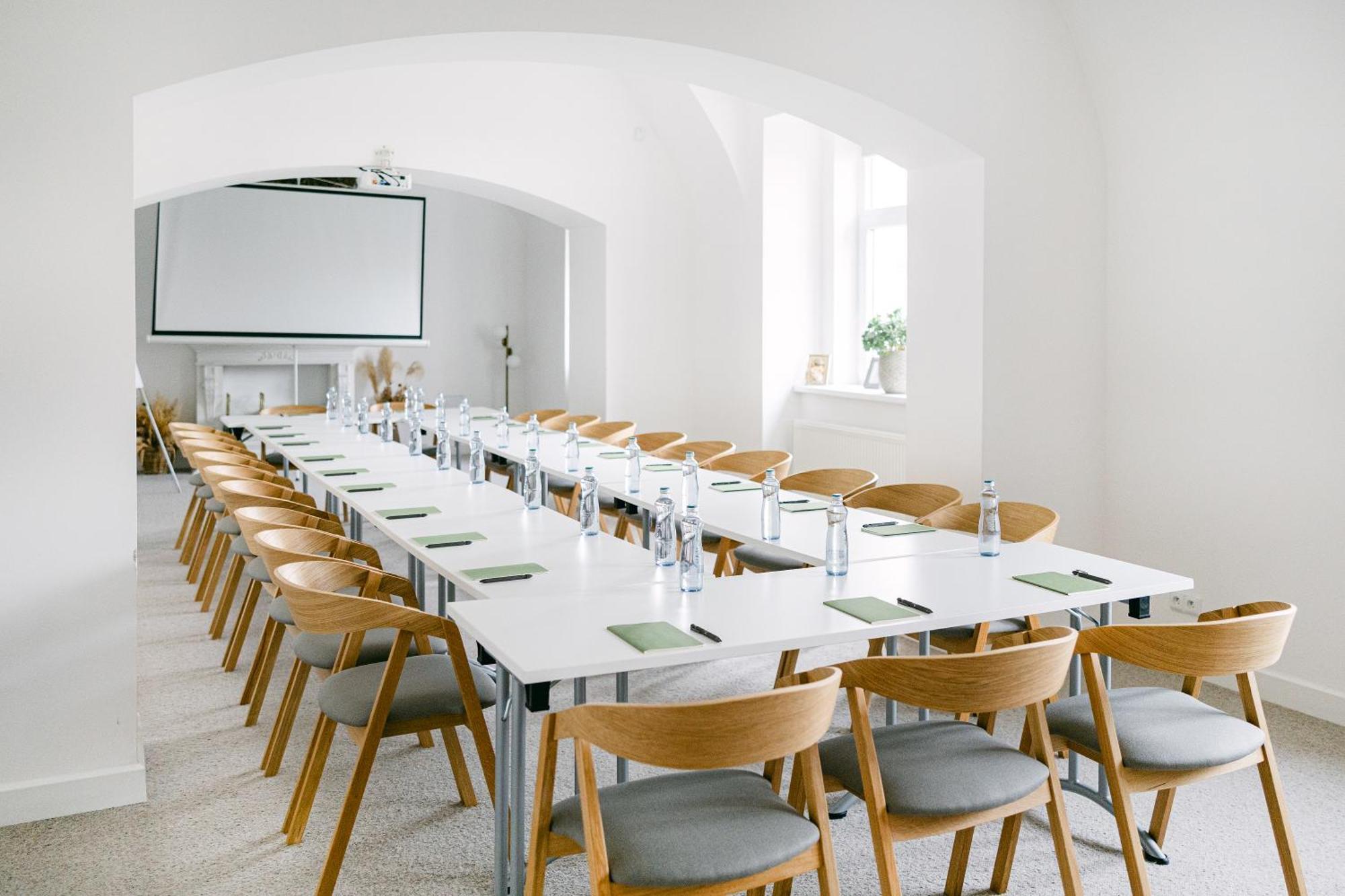 Na Kmine Hotel Obristvi Kültér fotó