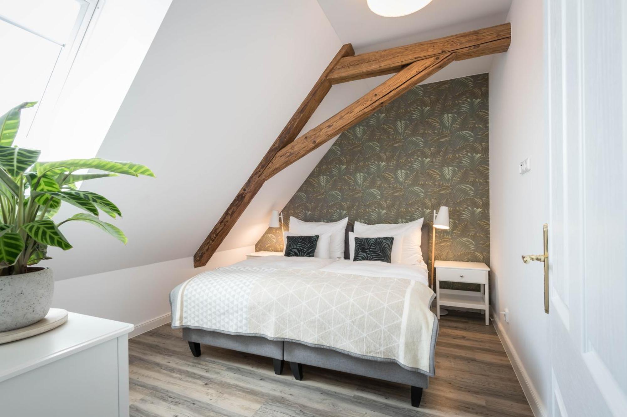 Na Kmine Hotel Obristvi Kültér fotó