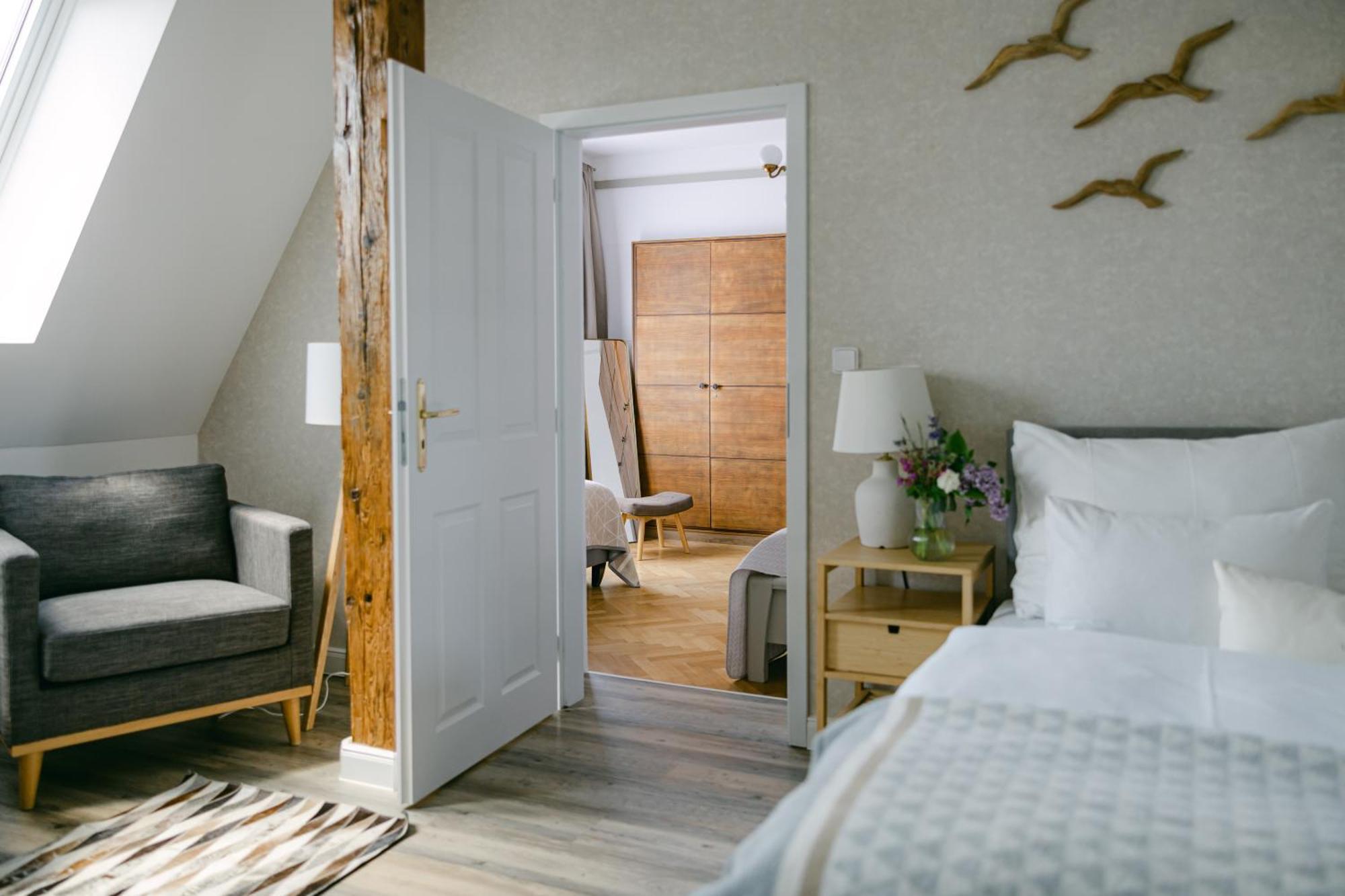 Na Kmine Hotel Obristvi Kültér fotó